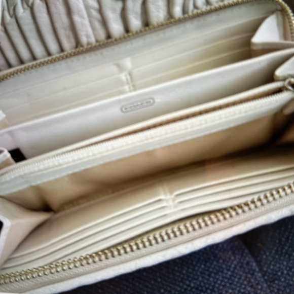 LOW START COACH Madison Sophia pleated leather satchel purse & wallet set - Picture 10 of 13